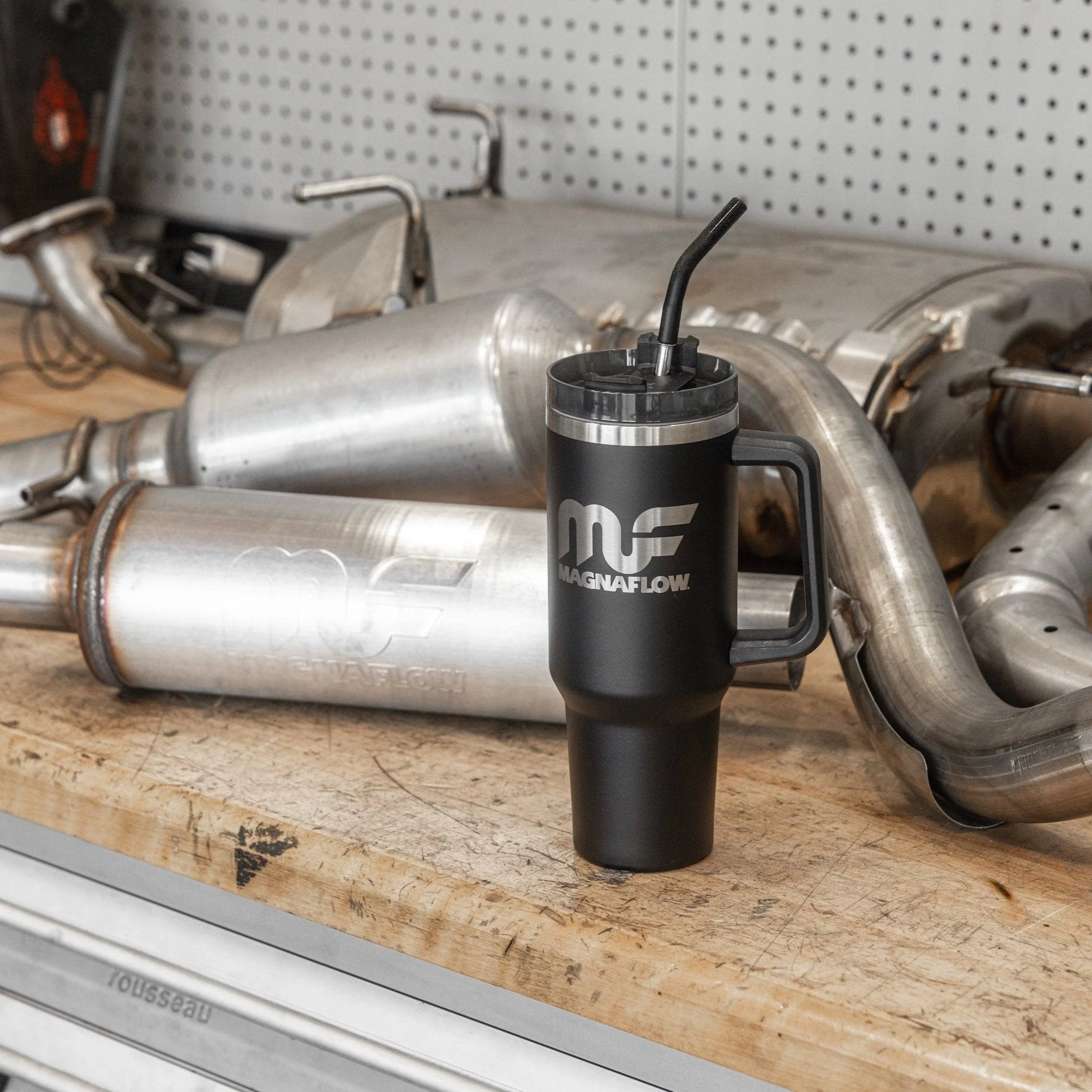 MagnaFlow x "ROADIE" Tumbler - 40oz - Image 3